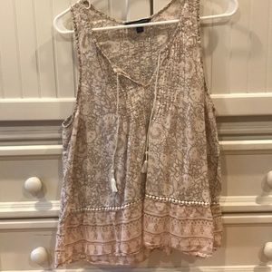 Tan/ nude patterned tank